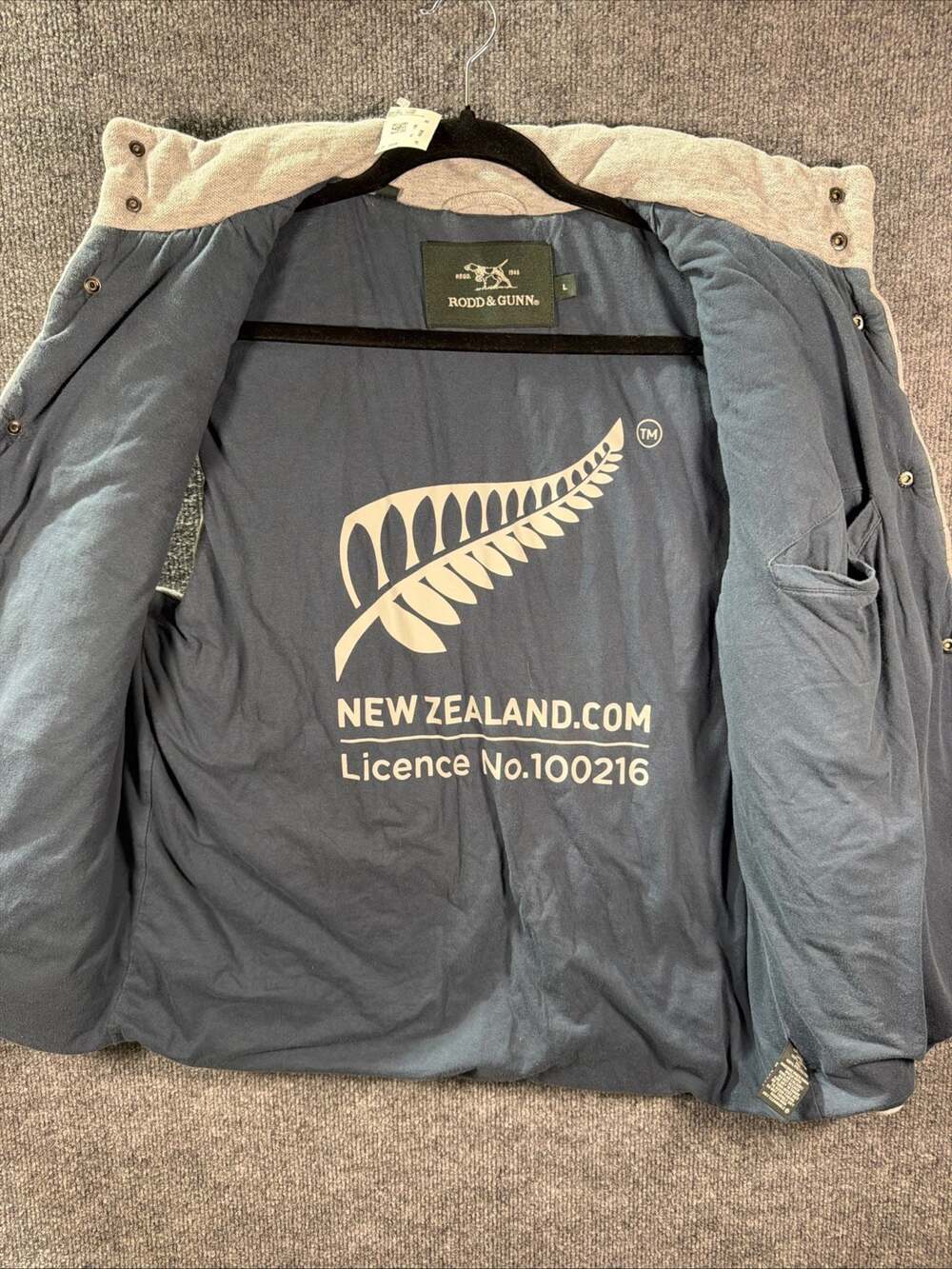 Rodd & Gunn New Zealand Silver Fern Quilted Puffer Vest, Size Large
